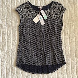 Skies are Blue Delila Embroidery Neckline Knit Top - Navy